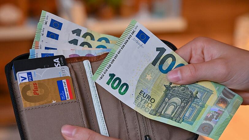 Die Einkommen in Ostdeutschland sind statistisch deutlich niedriger als im Westen. (Symbolbild) Die Einkommen in Ostdeutschland sind statistisch deutlich niedriger als im Westen. (Symbolbild)