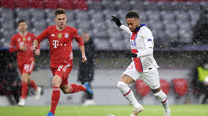Neymar (r.) bereitete beim 3:2-Sieg von PSG gegen Bayern zwei Treffer vor.