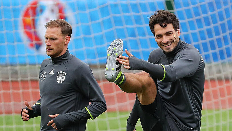 Jogi Löw kann ab heute auch auf Mats Hummels zurückgreifen. Jogi Löw kann ab heute auch auf Mats Hummels zurückgreifen.