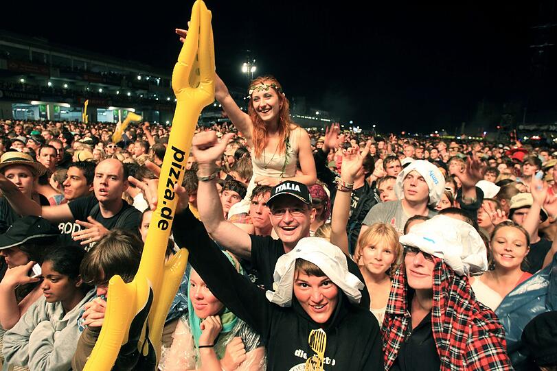 Sonne, Beats und gute Laune: Hunderttausende Musikfans feiern bei den Festivals "Rock im Park" in Nürnberg und "Rock am Ring" auf dem Nürburgring. Die besten Bilder des Wochenendes.