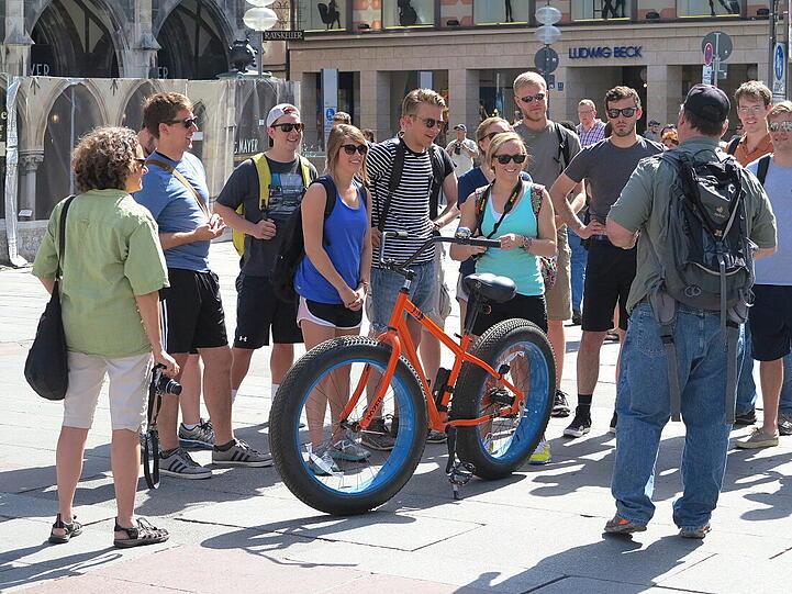 Dieses Rad, dass hier am Marienplatz angepriesen wird, dürfte quasi unsinkbar sein.