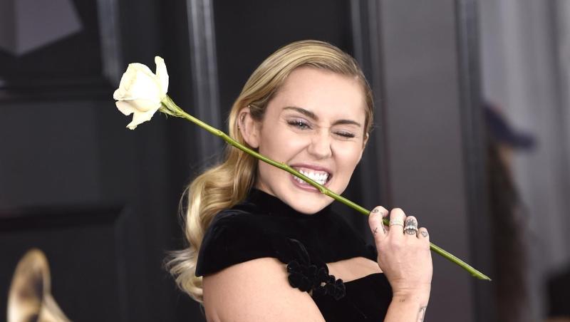 Miley Cyrus bezieht Stellung. Miley Cyrus bezieht Stellung.