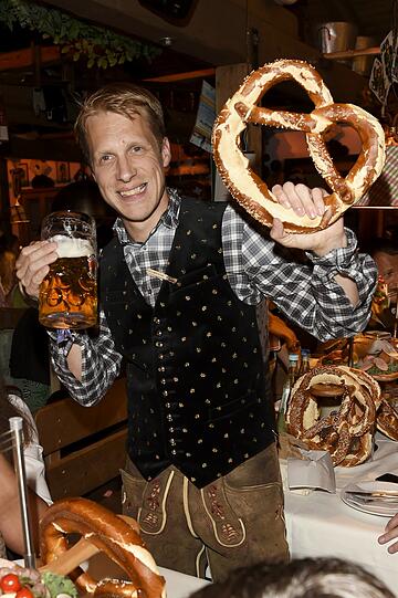 Mit Brezn und Bier: Oliver Pocher.