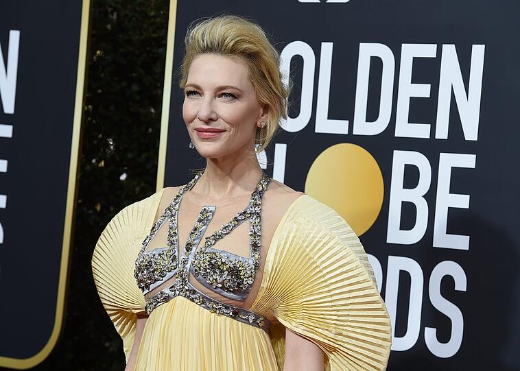 Fächer oder Lampenschirm? Da konnte sich Cate Blanchett wohl nicht entscheiden, was sie über ihre Schultern legt.