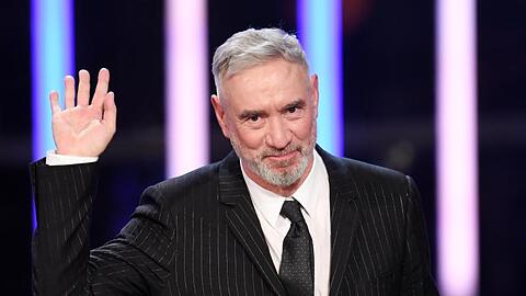 Regisseur Roland Emmerich. Foto: Tobias Hase/dpa/Archivbild