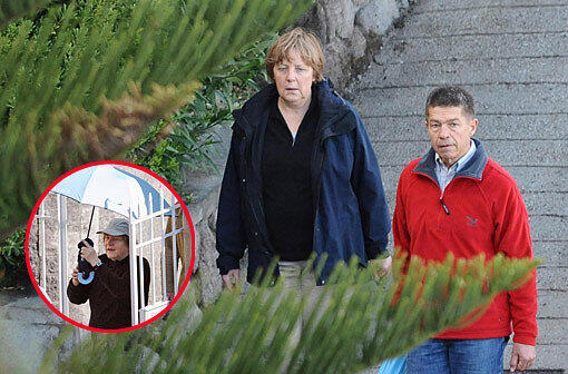 Bundeskanzlerin Angela Merkel (57) und ihr Mann Joachim Sauer (62) haben die Osterfeiertage wieder auf der malerischen Insel Ischia im Golf von Neapel verbracht.