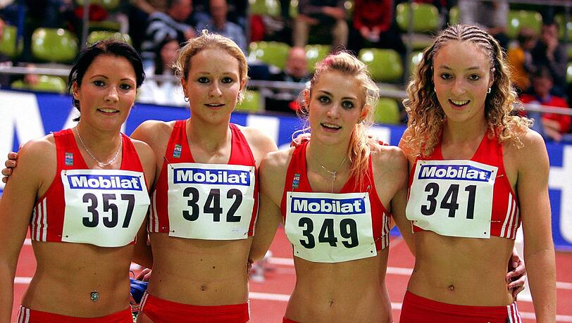 Erst Topsprinterin, dann Sportmoderatorin: Anna Kraft (2.v.r.) mitMareike Peters, Anne Kathrin Elbe und Angela Dies (v.l.). Erst Topsprinterin, dann Sportmoderatorin: Anna Kraft (2.v.r.) mitMareike Peters, Anne Kathrin Elbe und Angela Dies (v.l.).