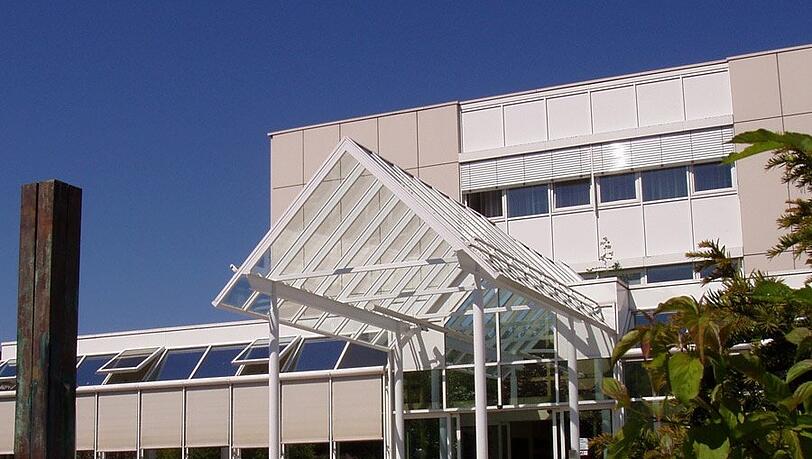 Das Schongauer Krankenhaus kämpft gerade mit Dutzenden Corona-Infektionen.