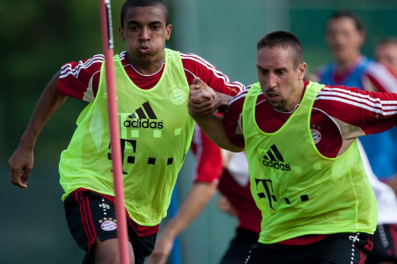 Bayern Training mit Spezial-Gast Uli Hoeneß: Die Bilder vom Gardasee