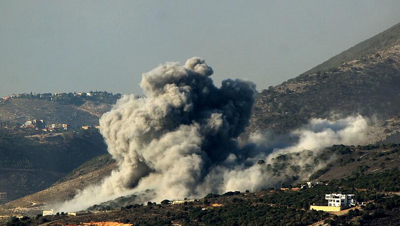 Israels Armee hat nach eigenen Angaben Mitglieder der Hisbollah-Miliz im Libanon angegriffen. (Archivbild)