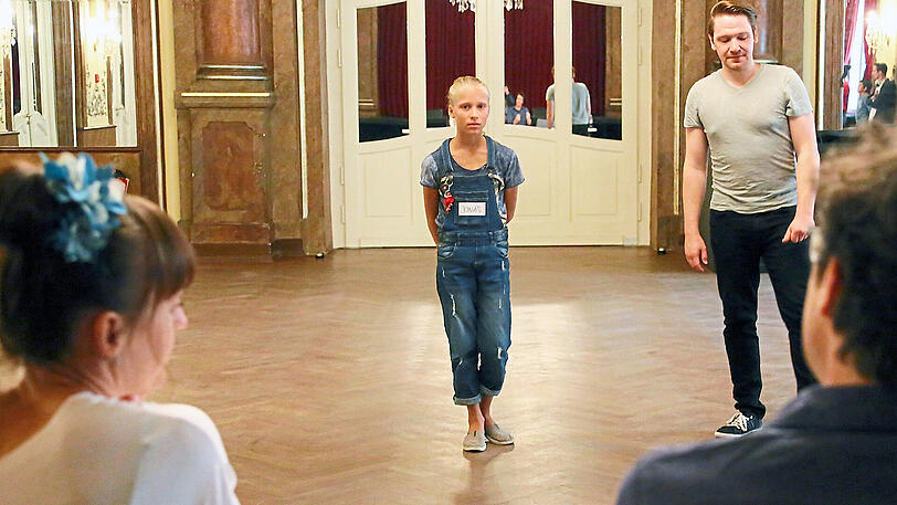 Beim Kinder-Casting zum Musical "Der Medicus" spielt Jonas für die Rolle des Rob Cole vor.