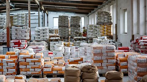 Emissionsarmer Zement soll bei &ouml;ffentlichen Ausschreibungen bevorzugt werden. (Symbolbild)