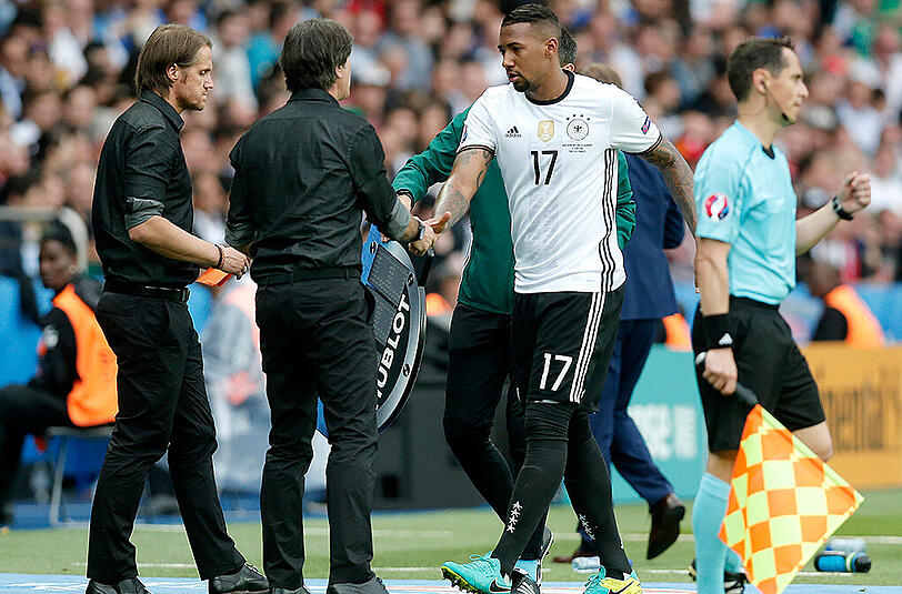 Die Auswechslung von Jérôme Boateng (rechts) im EM-Spiel gegen Nordirland.