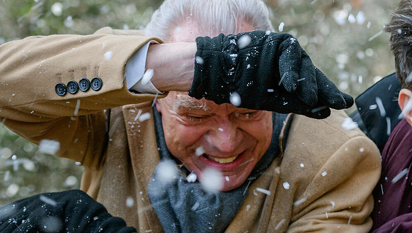 Werner Saalfeld (Dirk Galuba) in der Schneesturmfolge (3333) der Telenovela "Sturm der Liebe", die am 3. März ausgestrahlt wird Werner Saalfeld (Dirk Galuba) in der Schneesturmfolge (3333) der Telenovela "Sturm der Liebe", die am 3. März ausgestrahlt wird