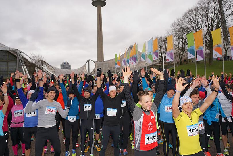 Noch einmal einen Winterlauf mit rund 1000 Teilnehmern gab es am Samstag im Olympiapark. Hier die besten Bilder.