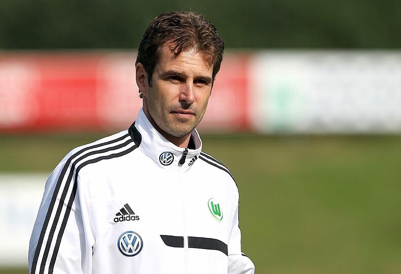 Was Jupp Heynckes mit den Bayern geland, das schaffte Ralf Kellermann mit den Wolfsburger Frauen: das Triple. Jetzt könnte er Fifa-Trainer des Jahres im Frauenfußball werden.