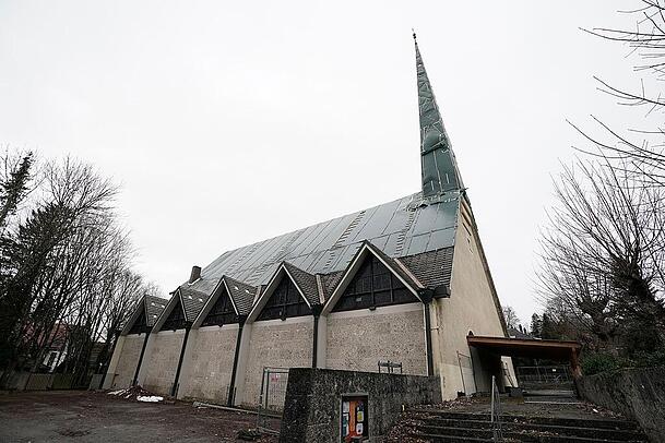 Ist schon keine Kirche mehr: St. Benedikt in Schäftlarn wurde Ende 2025 profaniert (entweiht). Ist schon keine Kirche mehr: St. Benedikt in Schäftlarn wurde Ende 2025 profaniert (entweiht).