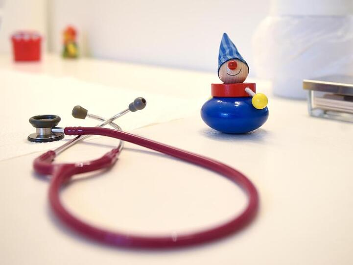 Der Berufsverband der Kinder- und Jugendärzte (BVKJ) spricht sich dafür aus, sehr süße Lebensmittel durch eine Zuckersteuer zu verteuern.