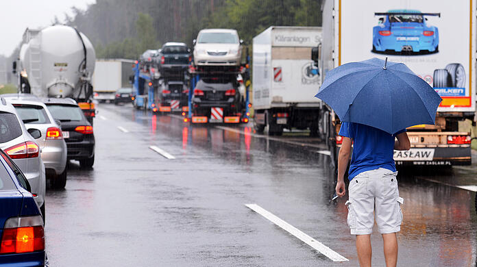 Mal wieder: Ein Stau auf der A3 in Bayern. (Symbolbild)