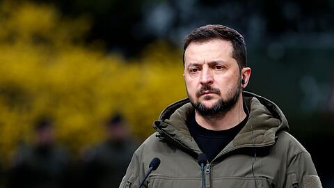 Der ukrainische Präsident, Wolodymyr Selenskyj, hat sich zu dem Video einer mutmaßlichen Enthauptung eines ukrainischen Soldaten geäußert.