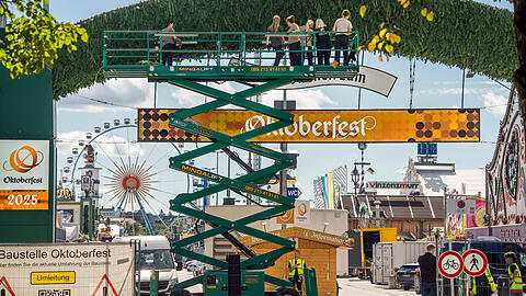 Anfang Juli soll es schon mit dem Aufbau f&uuml;r die Wiesn losgehen. Doch drei Zelte haben noch keinen Zuschlag erhalten. Ob das rechtzeitig klappt?