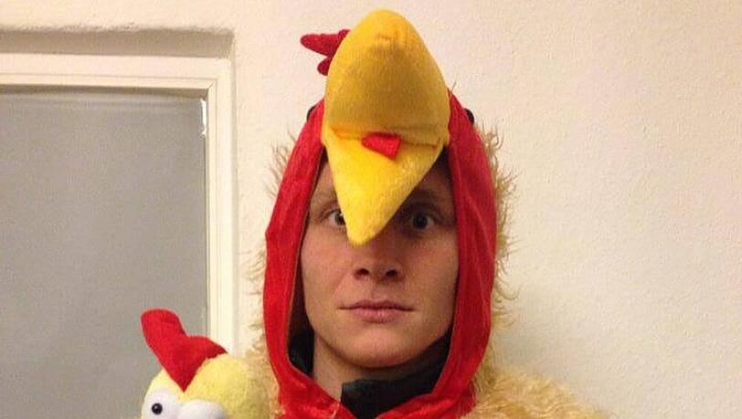 Möchte wieder ins Hühnerkostüm schlüpfen: Matthias Schweighöfer Möchte wieder ins Hühnerkostüm schlüpfen: Matthias Schweighöfer