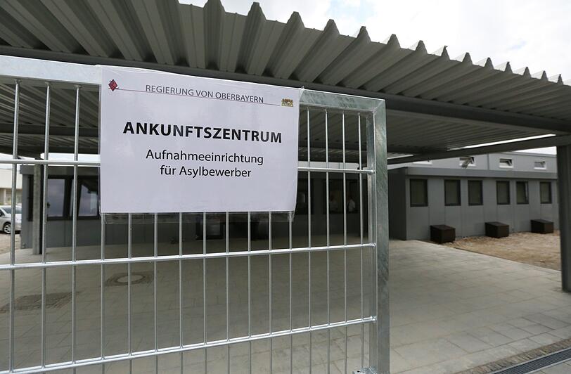 ...soll in der Maria-Probst-Straße stattfinden, vor dem Haus mit der Nummer 19 - also sehr nah am Ankunftszentrum.