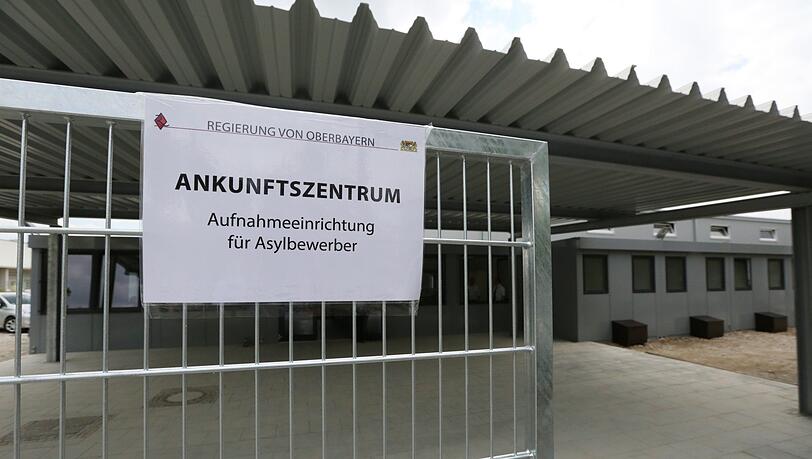...soll in der Maria-Probst-Straße stattfinden, vor dem Haus mit der Nummer 19 - also sehr nah am Ankunftszentrum.