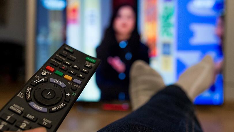 E - Eskapismus: Nicht zuletzt all die Serien bei den Streamingdiensten lassen viele auch 2017 zur Realitätsflucht tendieren und sorgen für heimelige Couch-Abende.