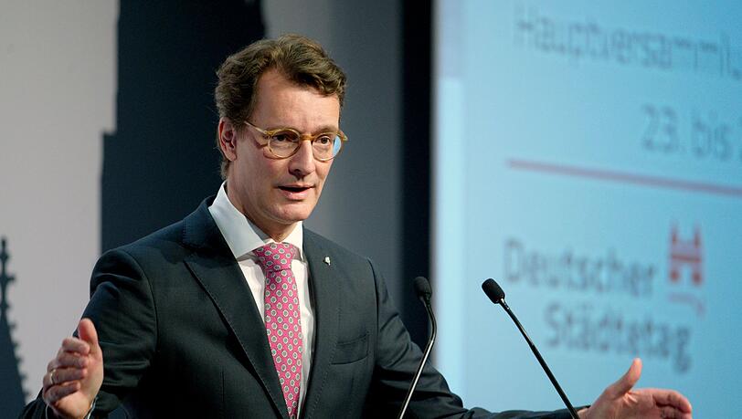 Auch NRW-Ministerpräsident Hendrik Wüst gehört zu den potenziellen Kanzler-Kandidaten in der CDU. Auch NRW-Ministerpräsident Hendrik Wüst gehört zu den potenziellen Kanzler-Kandidaten in der CDU.