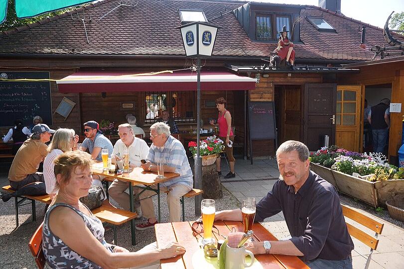 Gemütlich beinand hocken: Der Hexengarten ist bayrisch-bodenständig. Foto: Daniel von Loeper