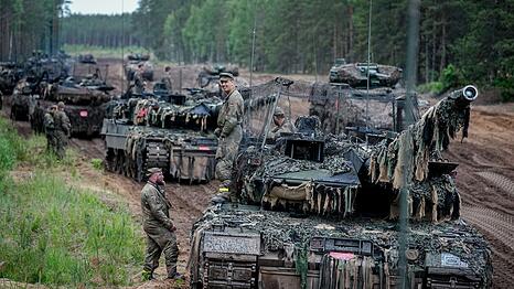 Panzerbrigade 45 bei einer &Uuml;bung in Litauen