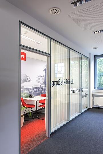 Telefonisch oder persönlich: Einer von drei Rückzugsmöglichkeiten in der Redaktion.