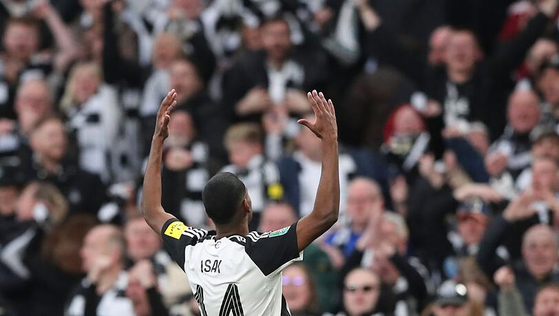Der ehemalige Dortmunder Alexander Isak bescherte Newcastle United den ersten nationalen Titel seit 70 Jahren.