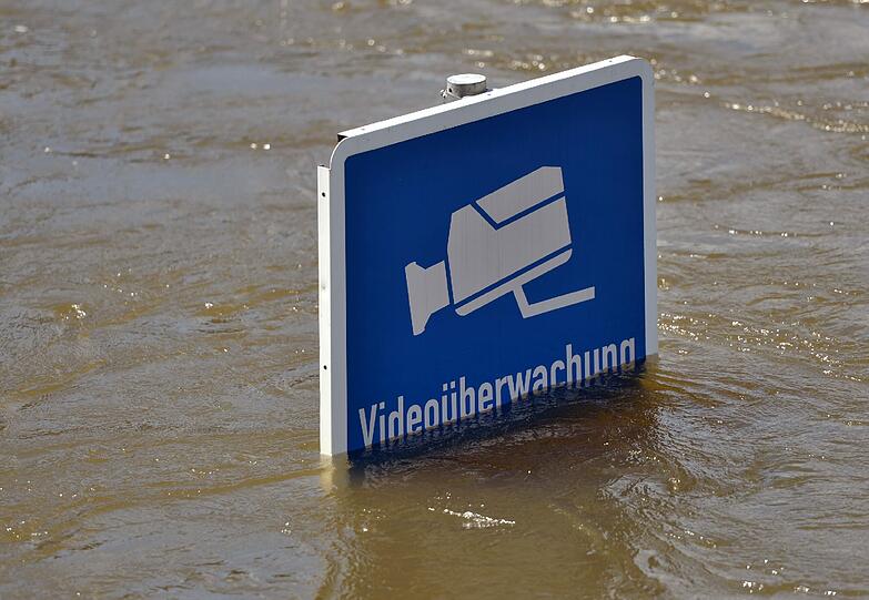 Die Videoüberwachung in Bernburg fällt zur Zeit wohl aus...