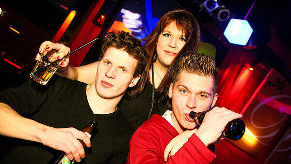 Die besten Party-Bilder vom Freitag. Hier in der Nachtgalerie. Die besten Party-Bilder vom Freitag. Hier in der Nachtgalerie.