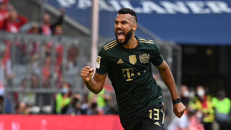 Freut sich über sein Tor zum 7:0 gegen den VfL Bochum: Eric Maxim Choupo-Moting. Freut sich über sein Tor zum 7:0 gegen den VfL Bochum: Eric Maxim Choupo-Moting.