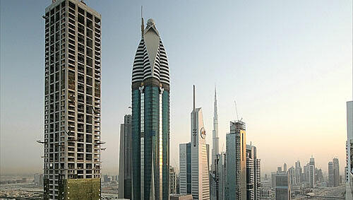 333 Meter misst das Hotel Rose Rayhaan in der Bildmitte. 333 Meter misst das Hotel Rose Rayhaan in der Bildmitte.