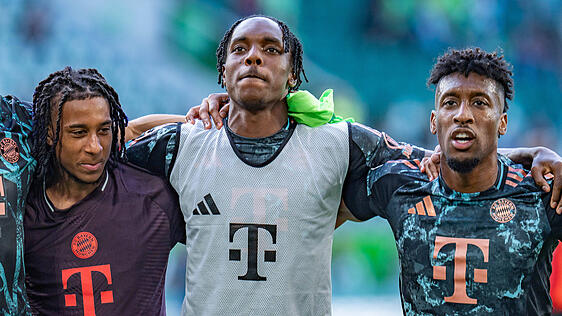 Michael Olise, Mathys Tel und Kingsley Coman (v.l.) gehören zur fünfköpfigen Frankreich-Connection beim FC Bayern.