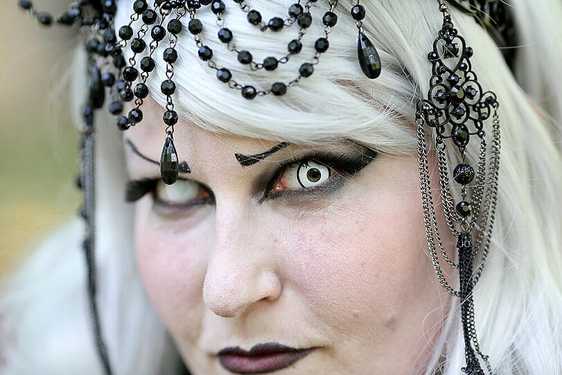 Die schrägsten Kostüme & irrsten Gestalten vom Wave-Gotik-Treffen 2016 in Leipzig