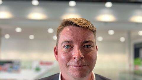 Er kann über die Brüsseler Steuerpläne nur den Kopf schütteln: Folke Rega vom Shishaverband. (Archivbild)