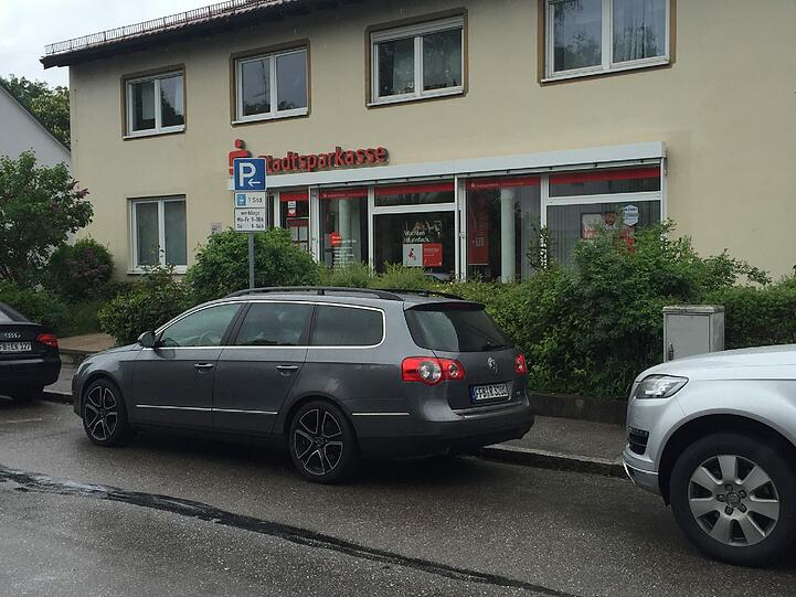 Die Filiale ist in der Mannertstraße in Allach.