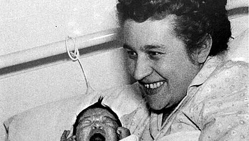 Das ist er: Der Millionste Münchner Bürger: Geboren am 17. Dezember 1957um 15.45 Uhr. Das ist er: Der Millionste Münchner Bürger: Geboren am 17. Dezember 1957um 15.45 Uhr.