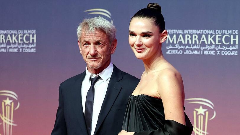 Sean Penn und Valeria Nicov zeigten sich am 30. November zusammen beim Internationalen Filmfestival Marrakesch. Sean Penn und Valeria Nicov zeigten sich am 30. November zusammen beim Internationalen Filmfestival Marrakesch.