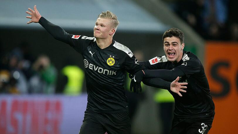 Kaum zu halten &ndash; nicht einmal von den eigenen Mitspielern: Dortmunds Erling Haaland (hier mit Giovanni Reyna im Schlepptau).