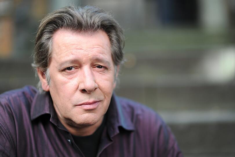 Jan Fedder starb am 30. Dezember 2019 nach langer schwerer Krankheit mit 64 Jahren.