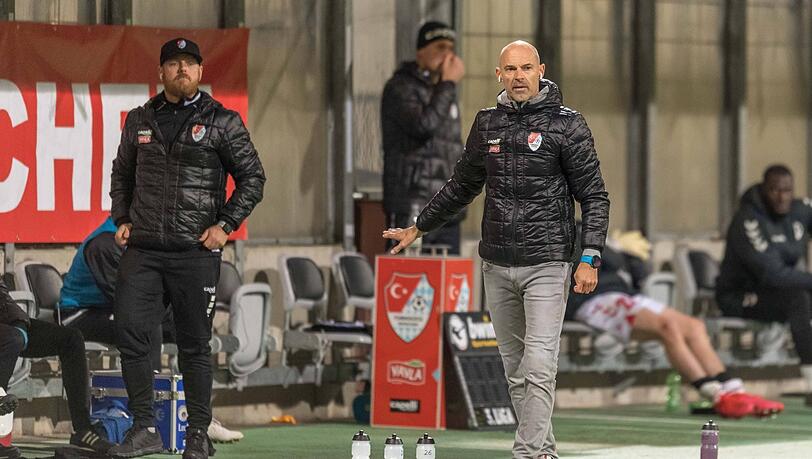 Trotz Dreier nicht glücklich: Türkgücü-Trainer Schmidt.