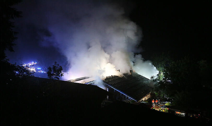Sechs Menschen sind vermutlich tot. Die schrecklichen Bilder vom Feuer-Drama im Berchtesgadener Land"