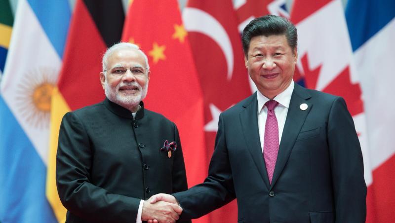 Der indische Premierminister Narendra Modi (l) und der chinesische Präsident Xi Jinping bei einem Treffen im September 2016. Zwischen den beiden bevölkerungsreichtsen Staaten der Erde sind neue Grenzstreitigkeiten aufgeflammt. Der indische Premierminister Narendra Modi (l) und der chinesische Präsident Xi Jinping bei einem Treffen im September 2016. Zwischen den beiden bevölkerungsreichtsen Staaten der Erde sind neue Grenzstreitigkeiten aufgeflammt.