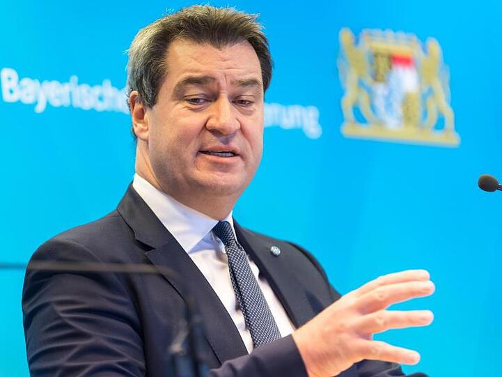 Markus Söder (CSU), Ministerpräsident von Bayern, spricht bei einer Pressekonferenz. Foto: Peter Kneffel
